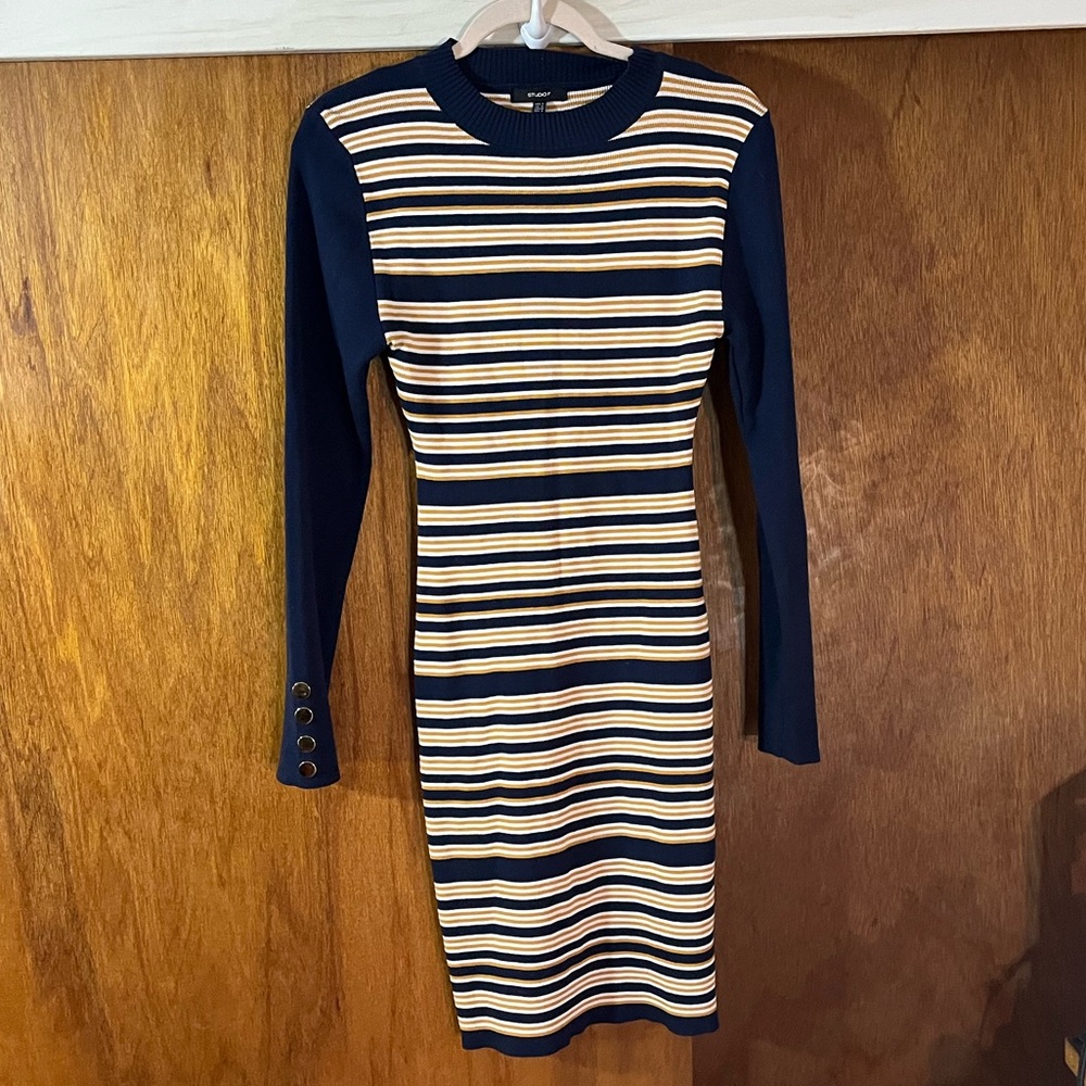 STUDIO F Striped Stretchy Knit Dress Sz 8